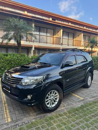 TOYOTA HILUX SW4 3.0 SRV 4X4 16V TURBO INTERCOOLER DIESEL 4P AUTOMÁTICO